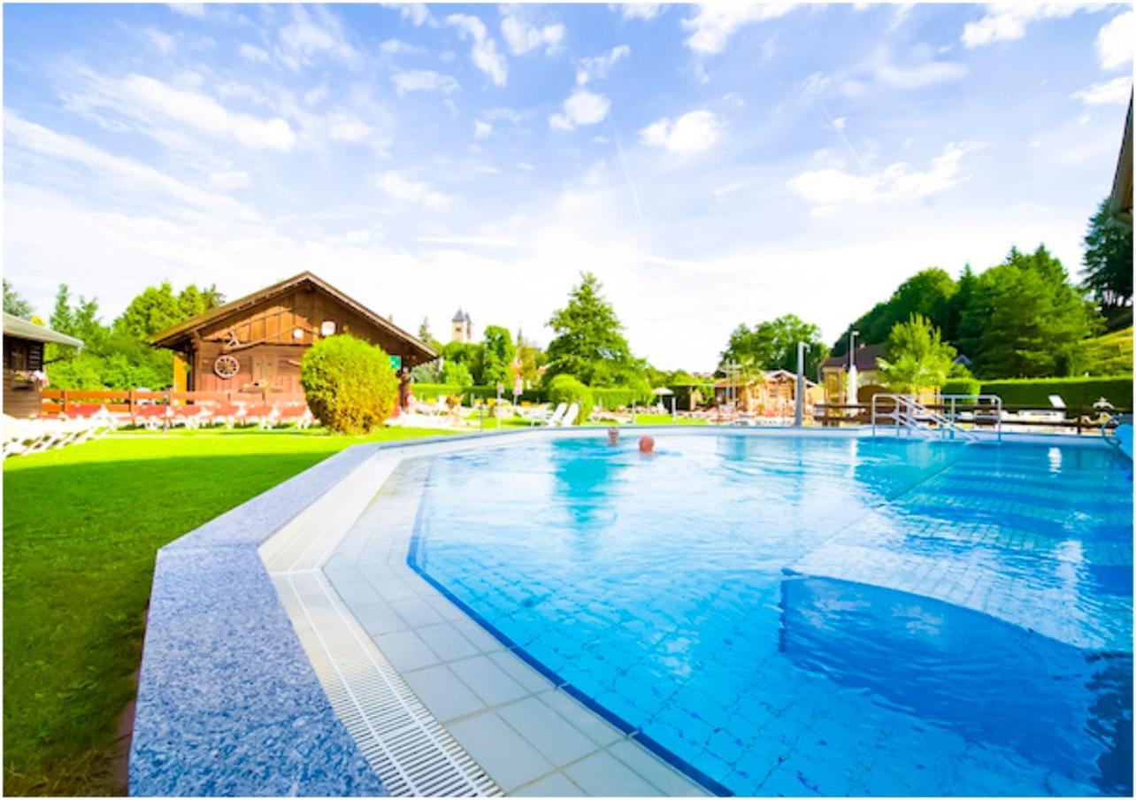 Ferienwohnung Am Kurpark Bad Klosterlausnitz Luaran gambar